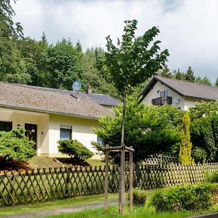 Idyllic Bungalow In Feusdorf With Forest View Dış mekan fotoğraf
